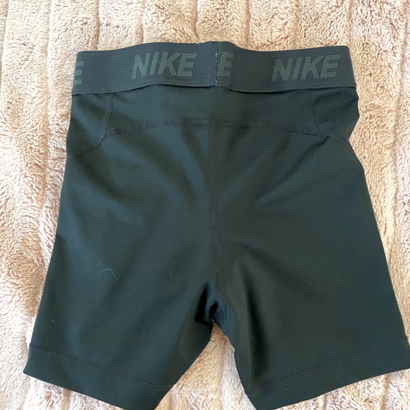 NWOT Nike Spandex Shorts - High Rise - Picture 2 of 2